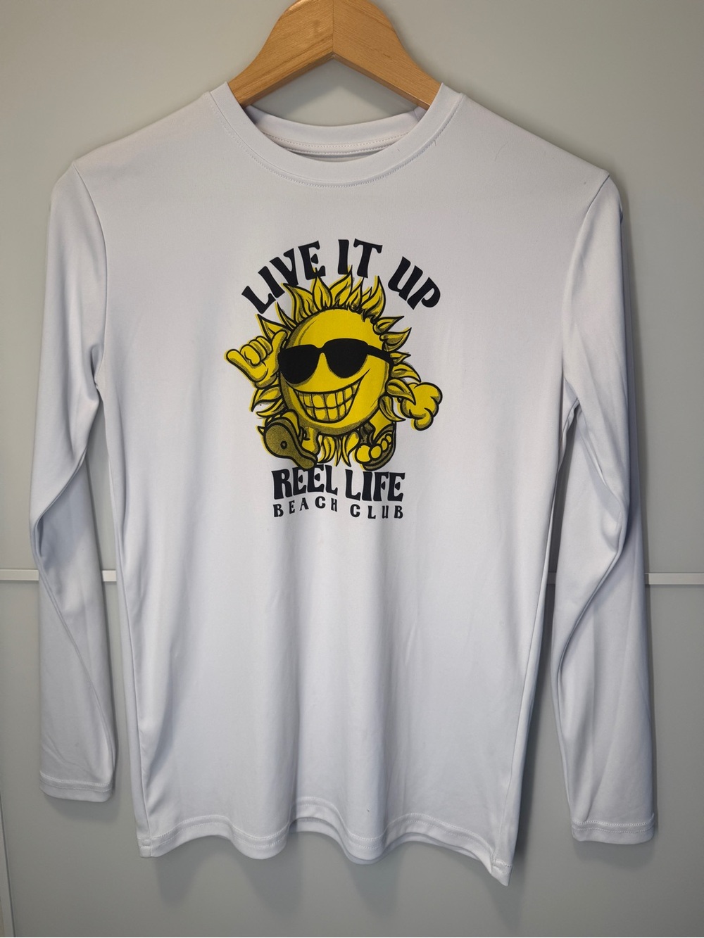 CLEARANCE 4/$15💸 Reel Life Graphic White Long Sleeve Tee